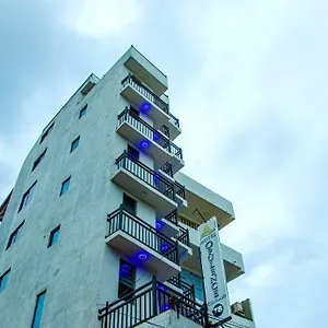 Opulence فندق